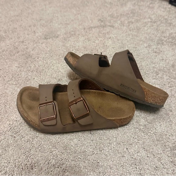 Mocha leather Birkenstock Arizona’s (Little kid 13-13.5) or Euro 31 - Picture 3 of 7
